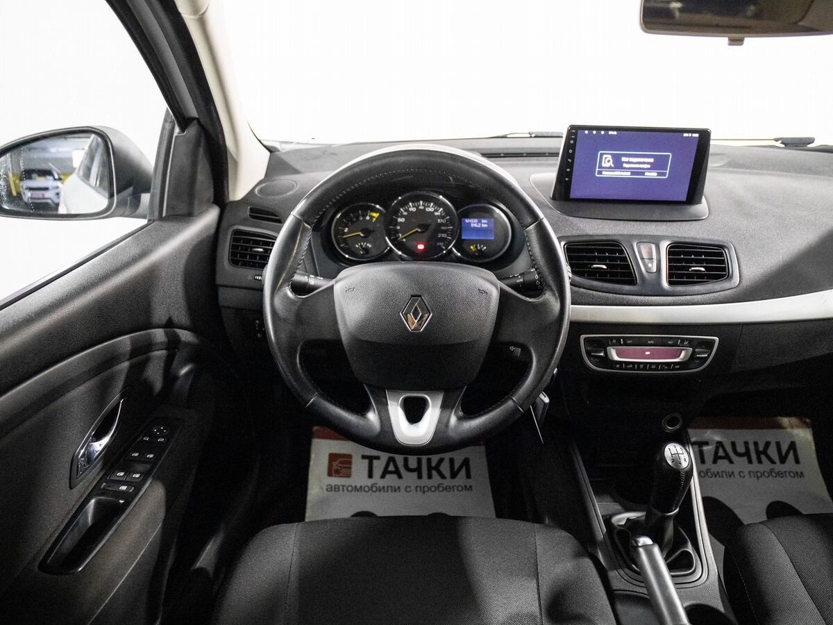 Renault Fluence 2012 - фото автомобиля