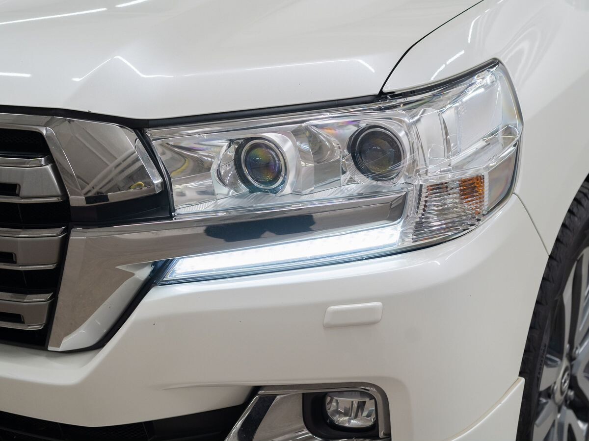 Toyota Land Cruiser 2016 - фото автомобиля