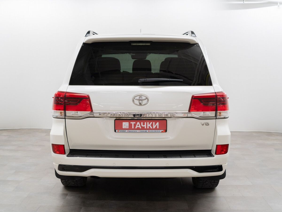 Toyota Land Cruiser 2016 - фото автомобиля