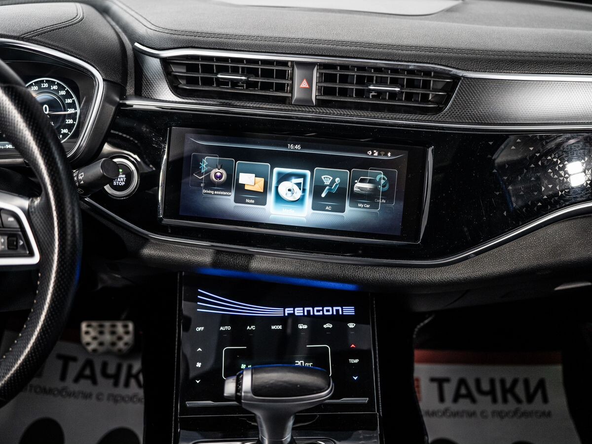 Dongfeng Fengon ix5 2018 - фото автомобиля