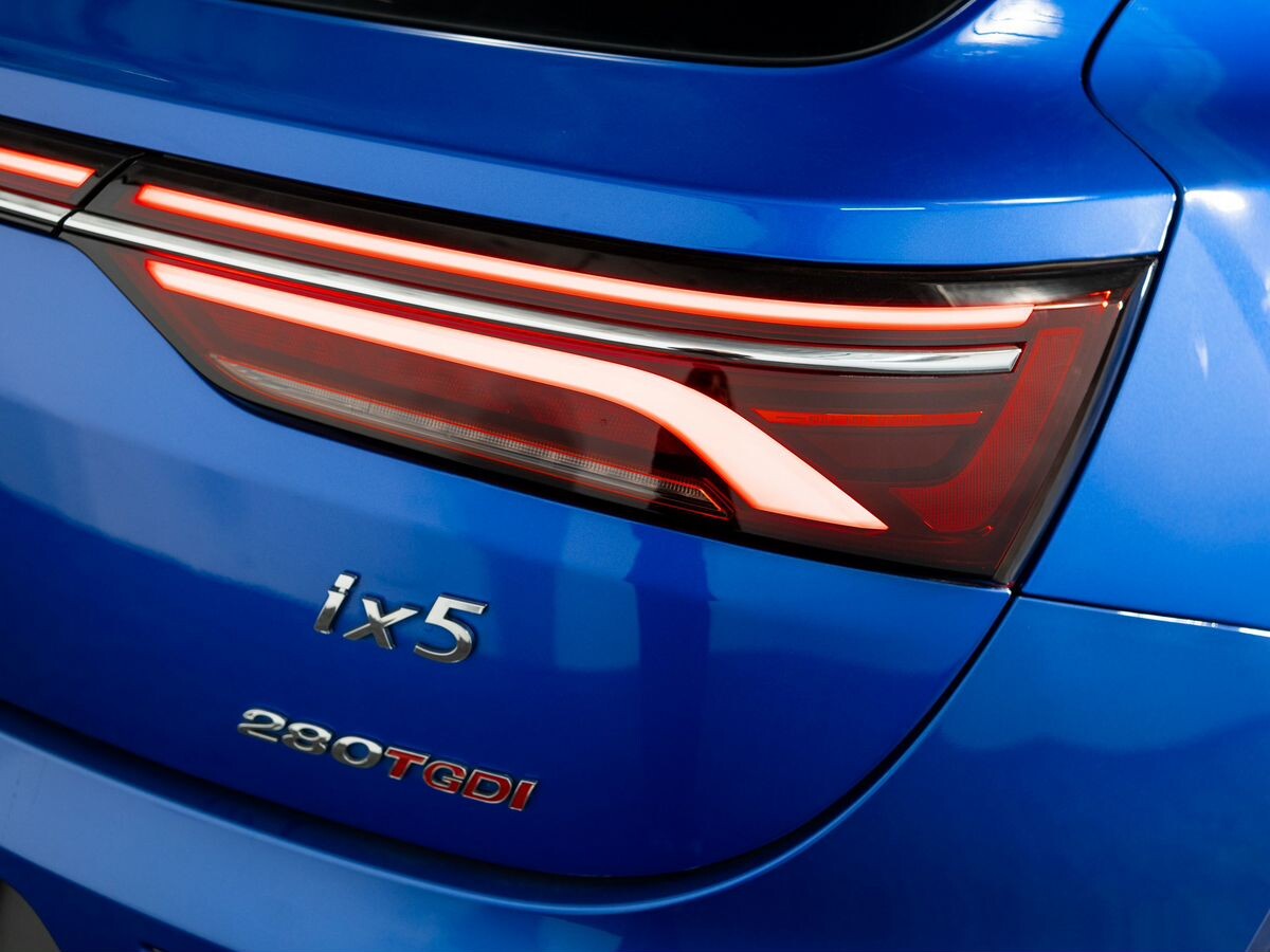 Dongfeng Fengon ix5 2018 - фото автомобиля