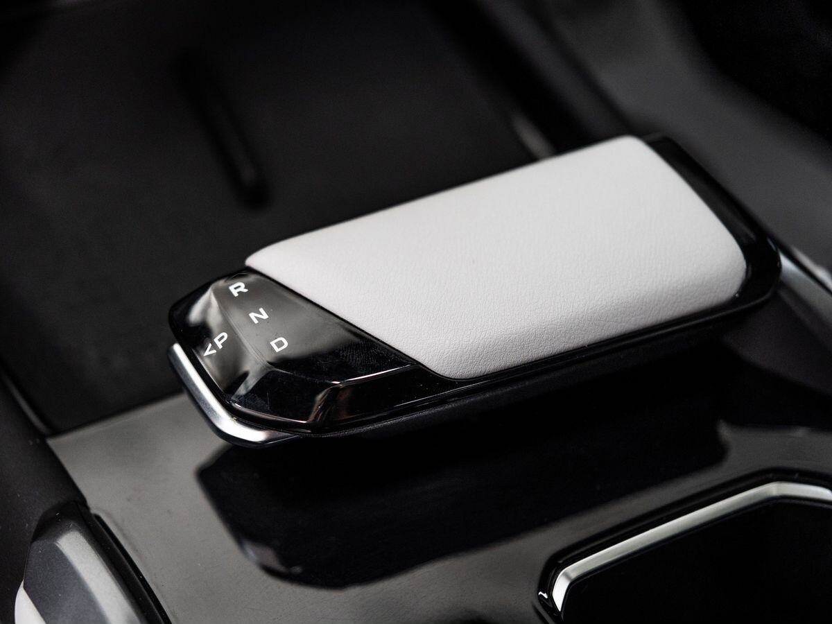 Changan UNI-T 2023 - фото автомобиля