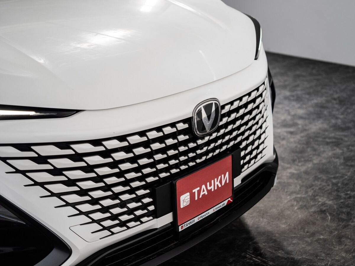 Changan UNI-T 2023 - фото автомобиля