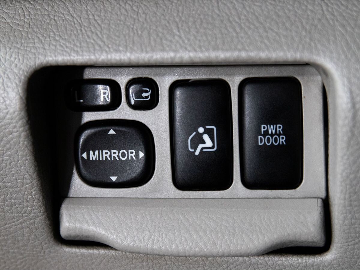 Lexus RX 2006 - фото автомобиля