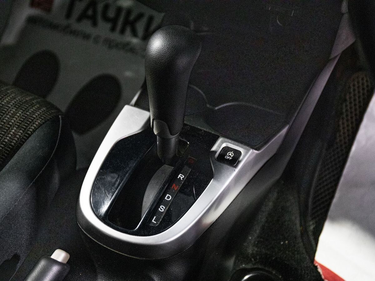 Honda Fit 2017 - фото автомобиля