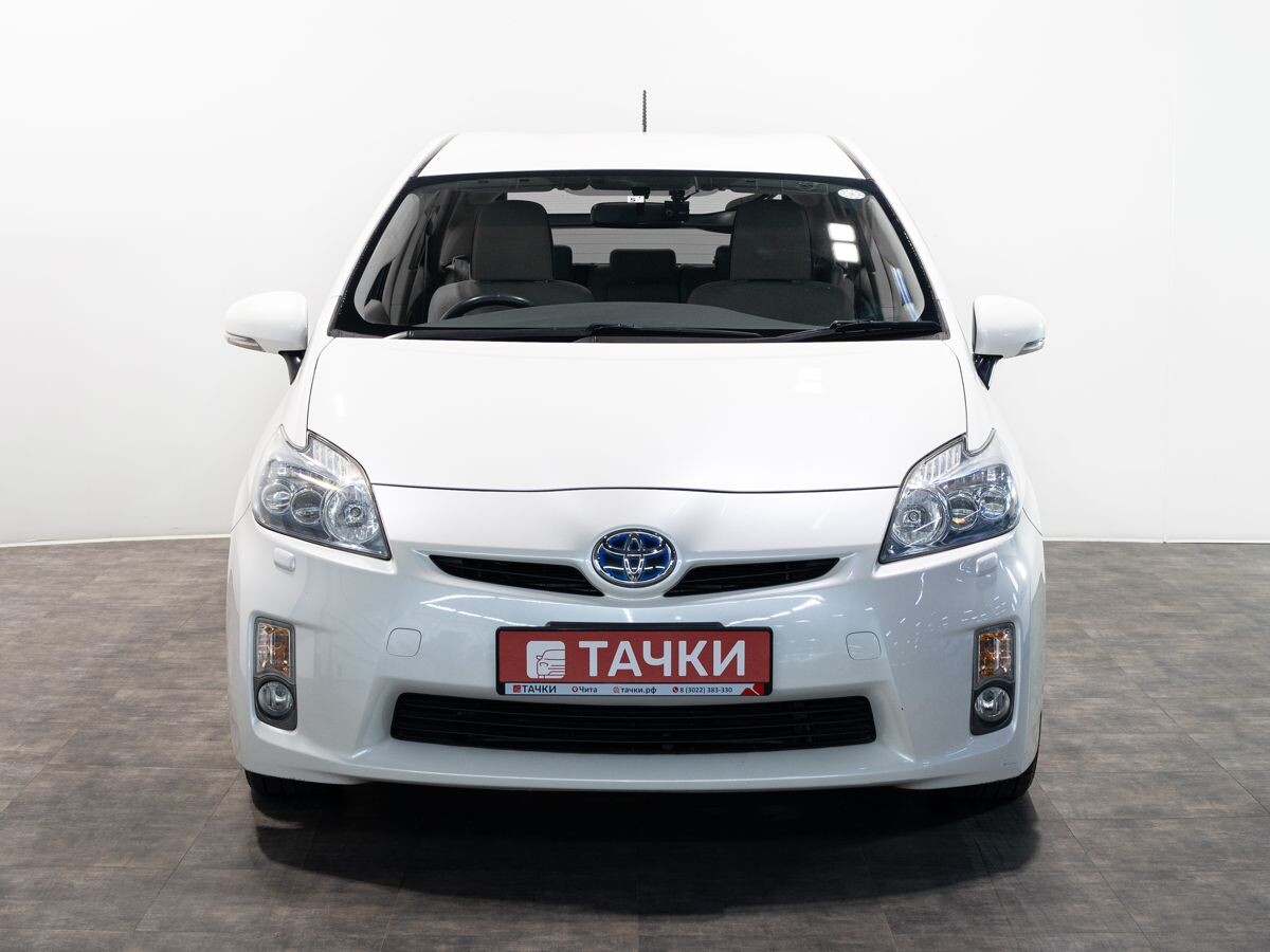Toyota Prius 2010 - фото автомобиля