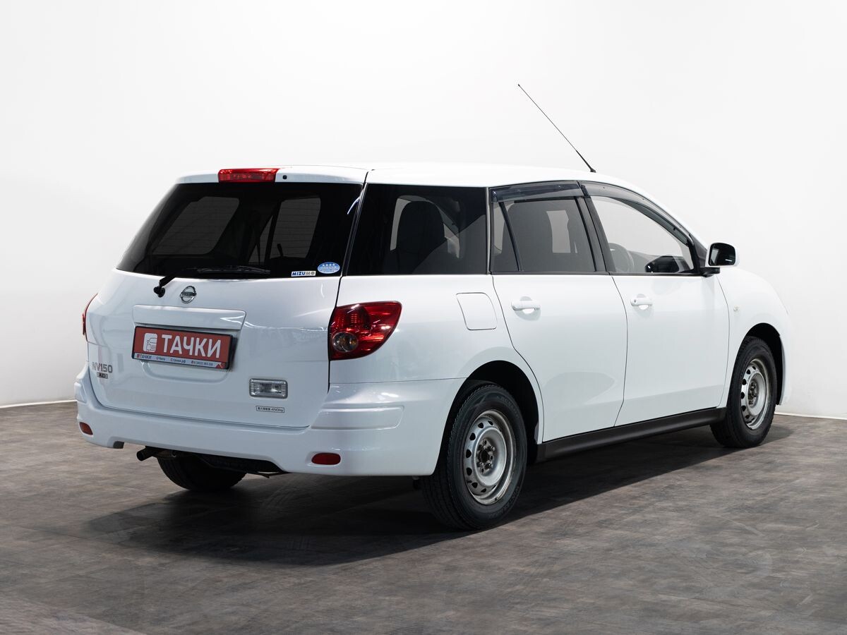 Nissan AD 2018 - фото автомобиля