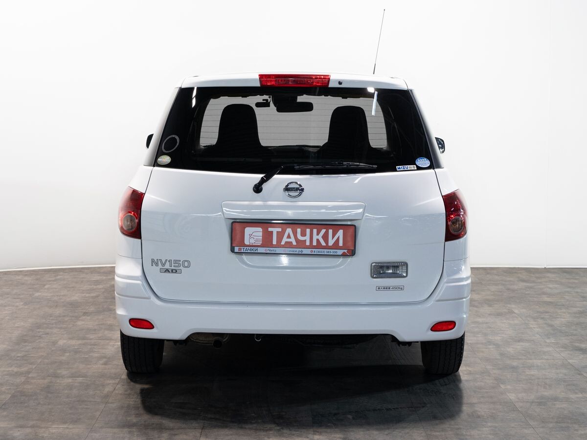 Nissan AD 2018 - фото автомобиля