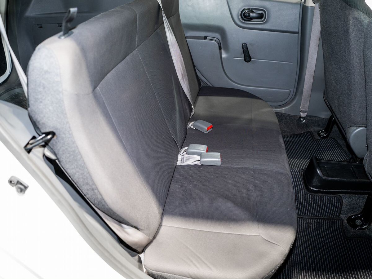 Nissan AD 2018 - фото автомобиля