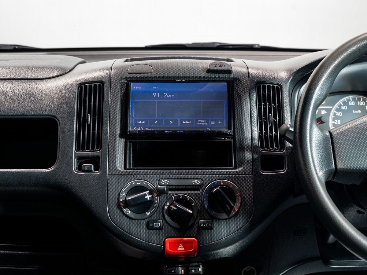 Nissan AD 2018 - фото автомобиля