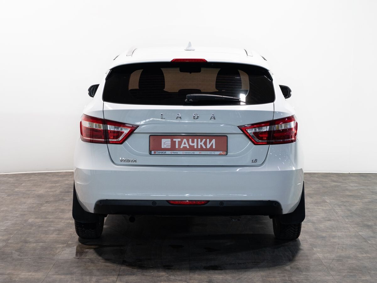 Lada (ВАЗ) Vesta 2019 - фото автомобиля