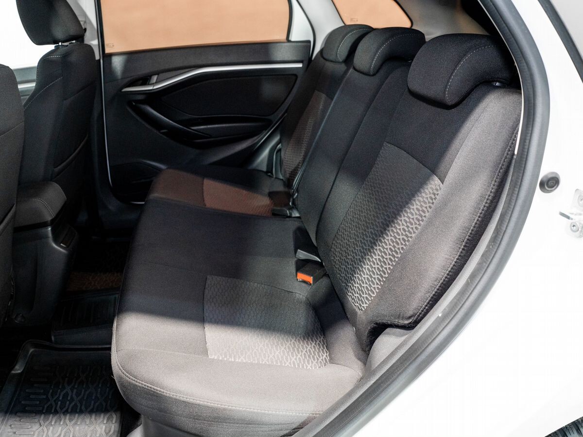 Lada (ВАЗ) Vesta 2019 - фото автомобиля