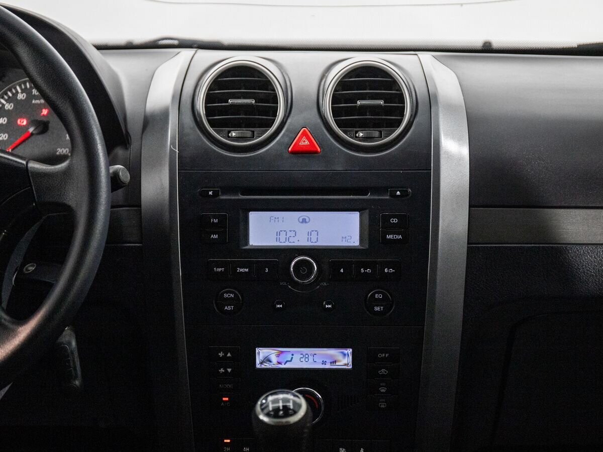 Great Wall Hover H3 2013 - фото автомобиля