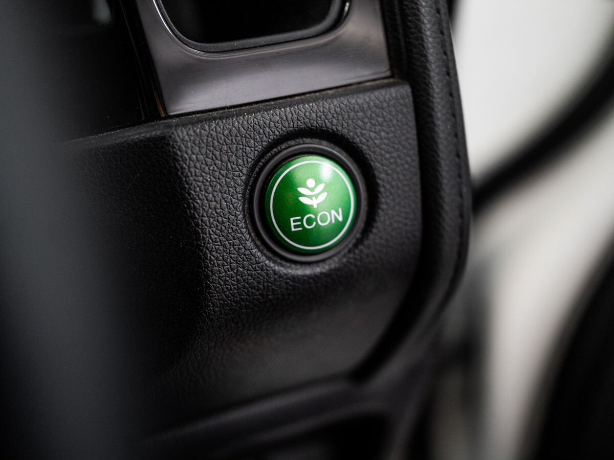 Honda Shuttle 2016 - фото автомобиля