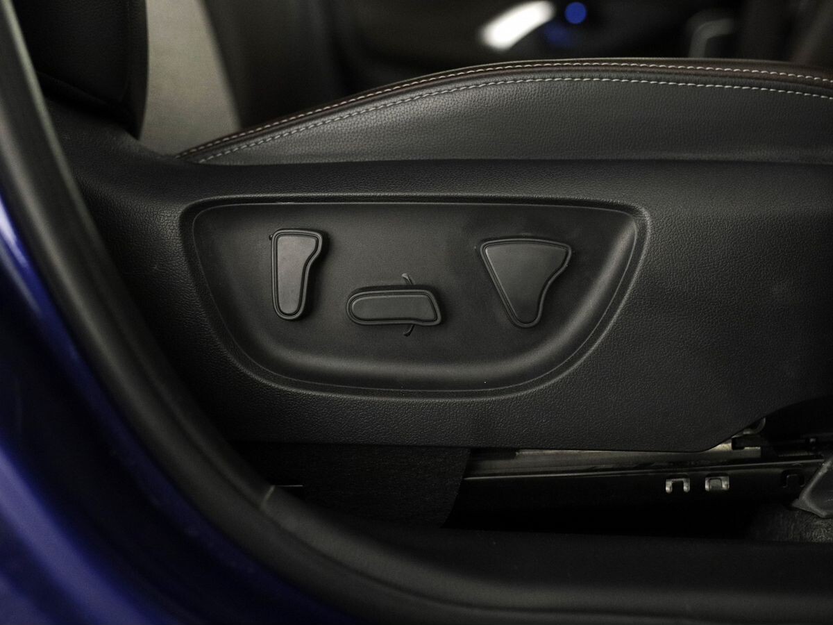 Toyota Yaris Cross 2021 - фото автомобиля