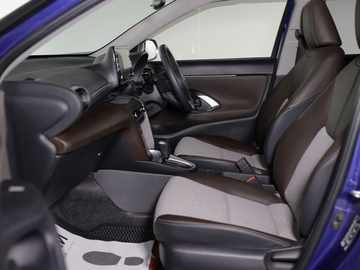 Toyota Yaris Cross 2021 - фото автомобиля