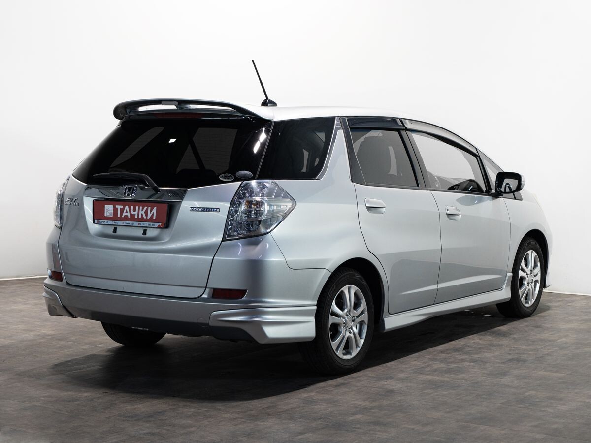 Honda Fit Shuttle 2011 - фото автомобиля