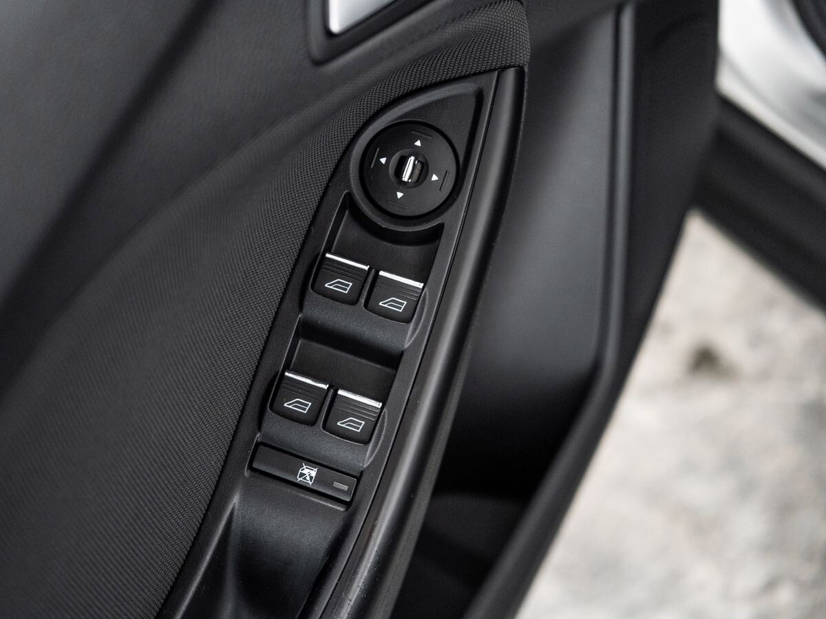 Ford Focus 2012 - фото автомобиля