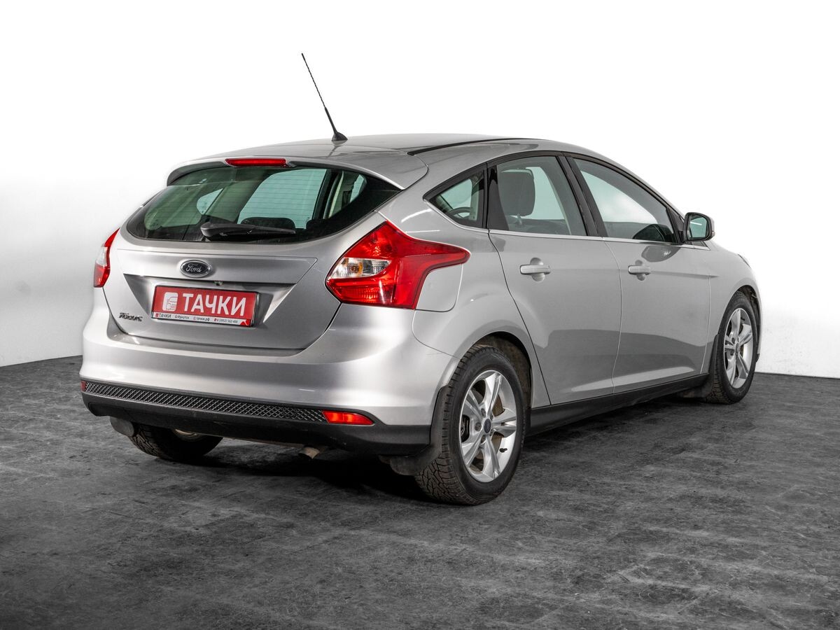 Ford Focus 2012 - фото автомобиля