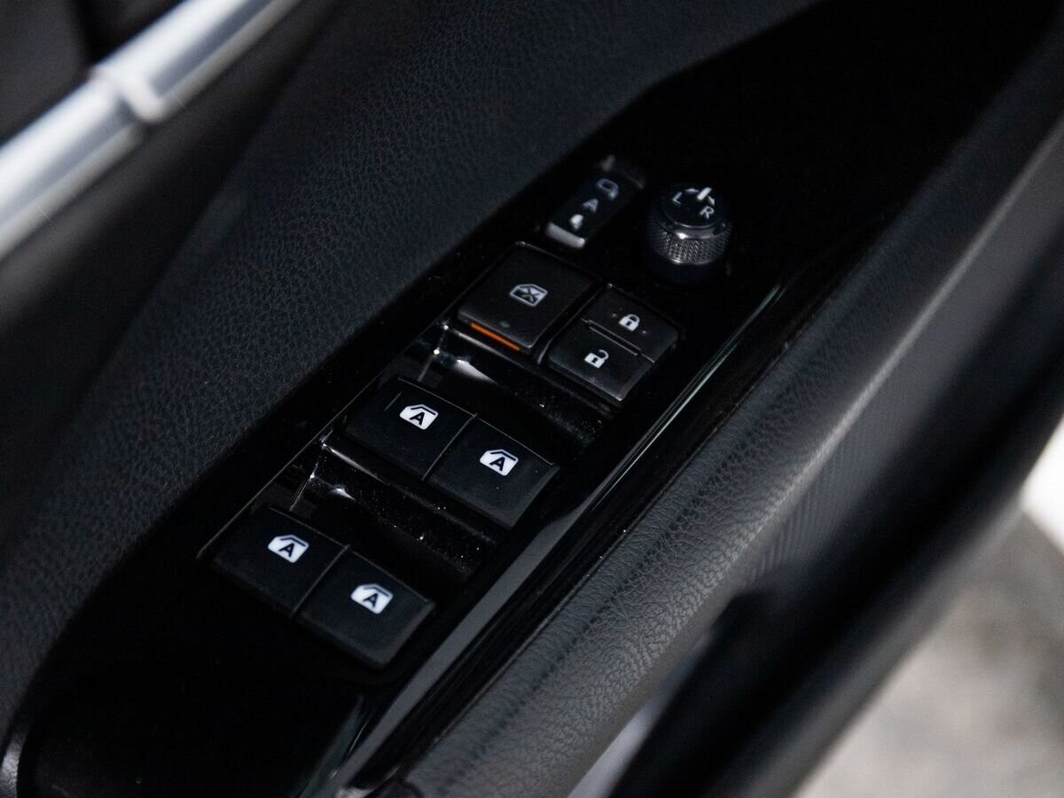 Toyota Camry 2018 - фото автомобиля