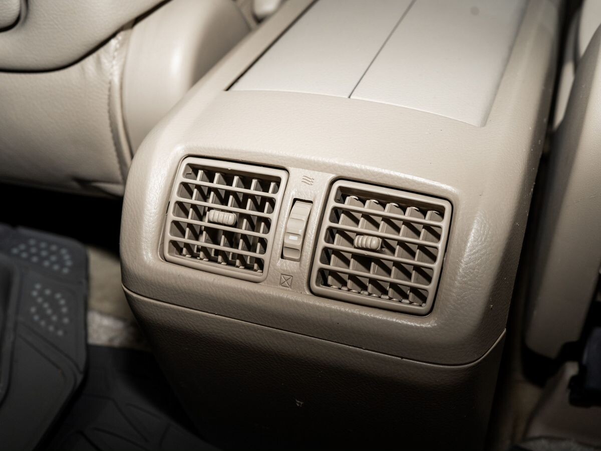 Toyota Harrier 2005 - фото автомобиля