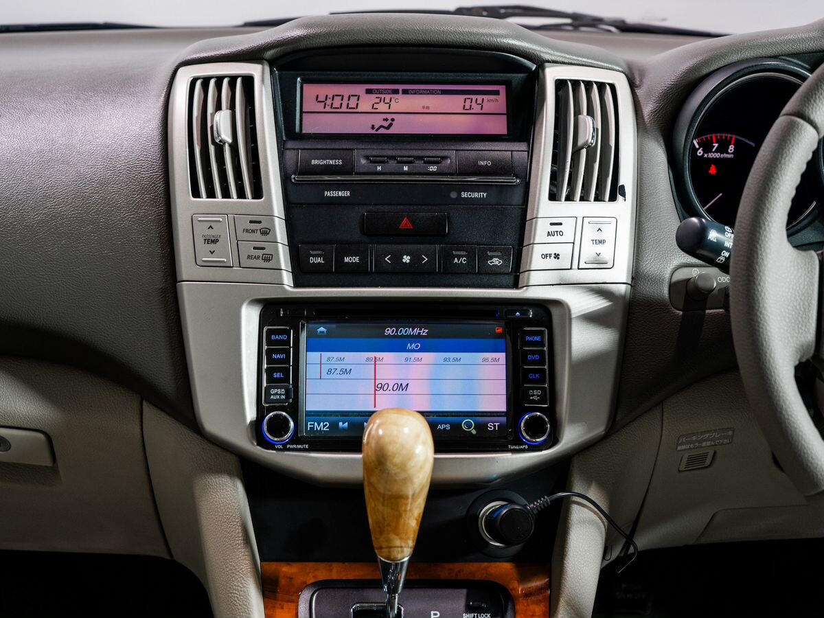 Toyota Harrier 2005 - фото автомобиля