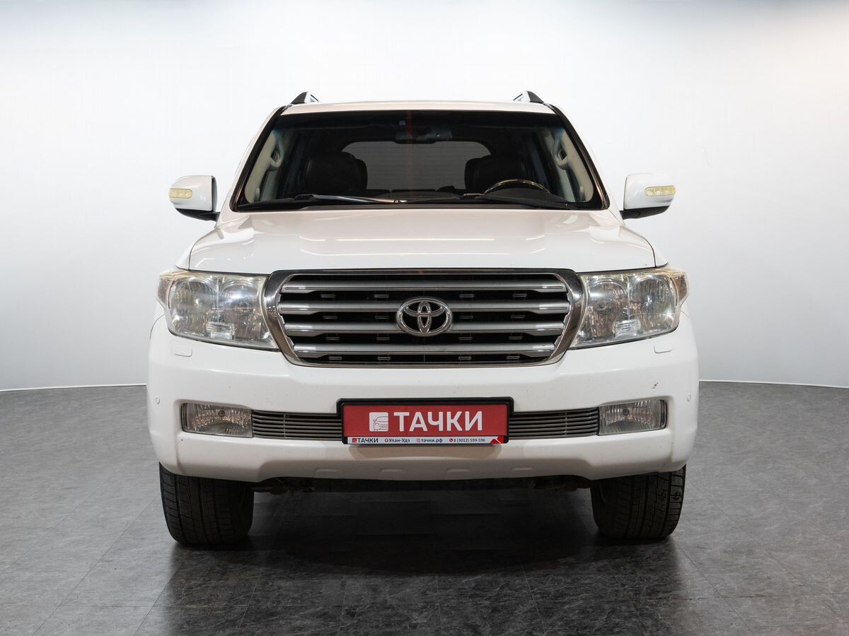 Toyota Land Cruiser 2011 - фото автомобиля