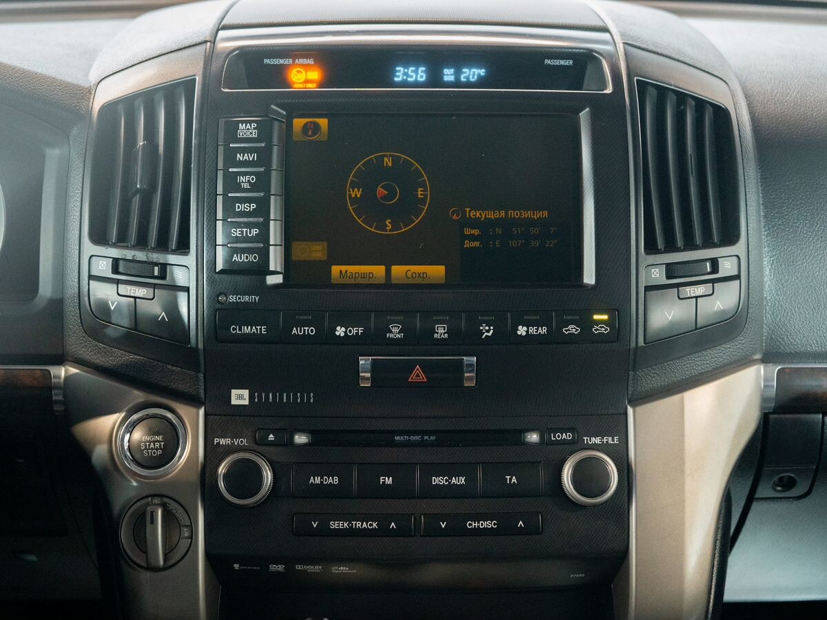 Toyota Land Cruiser 2011 - фото автомобиля