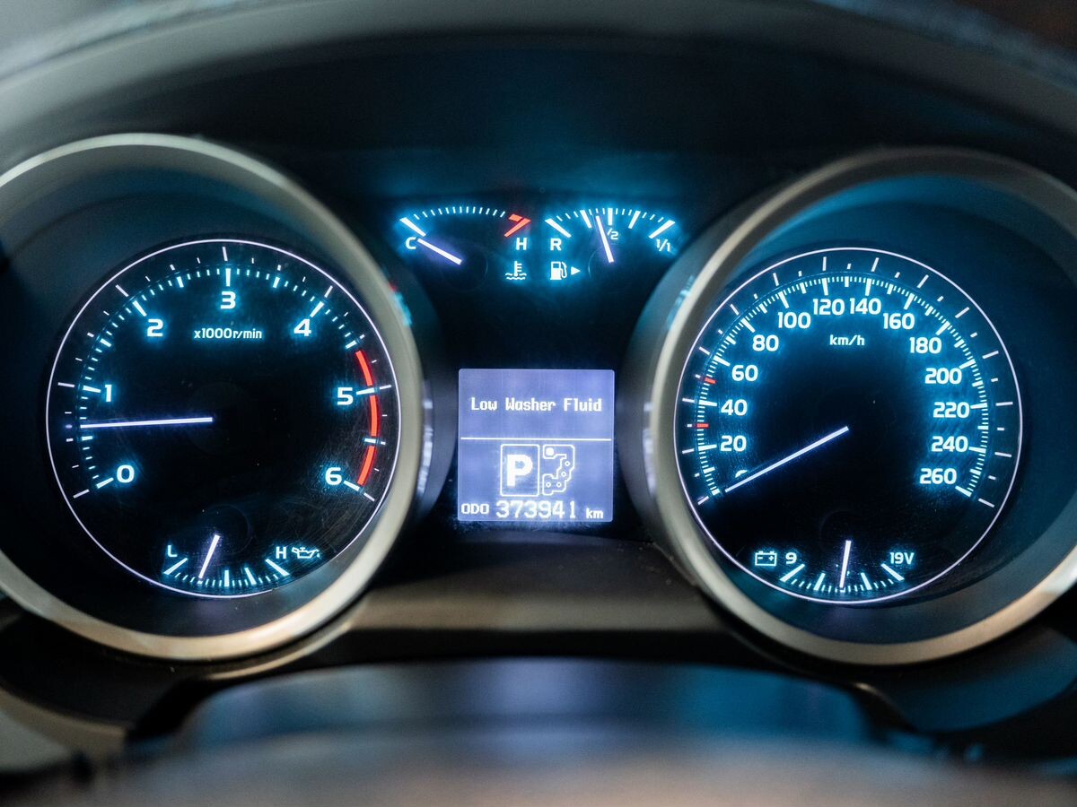 Toyota Land Cruiser 2011 - фото автомобиля