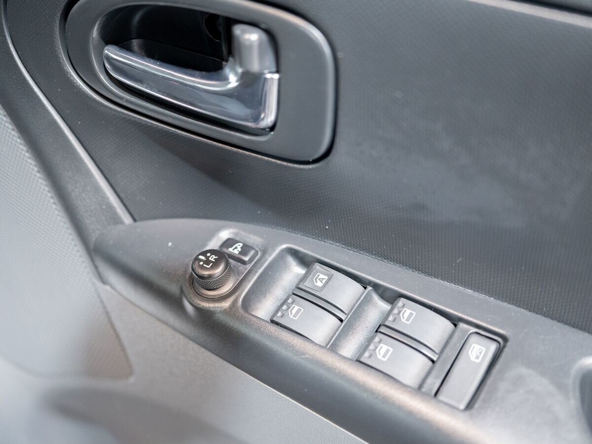 Daihatsu Tanto 2010 - фото автомобиля