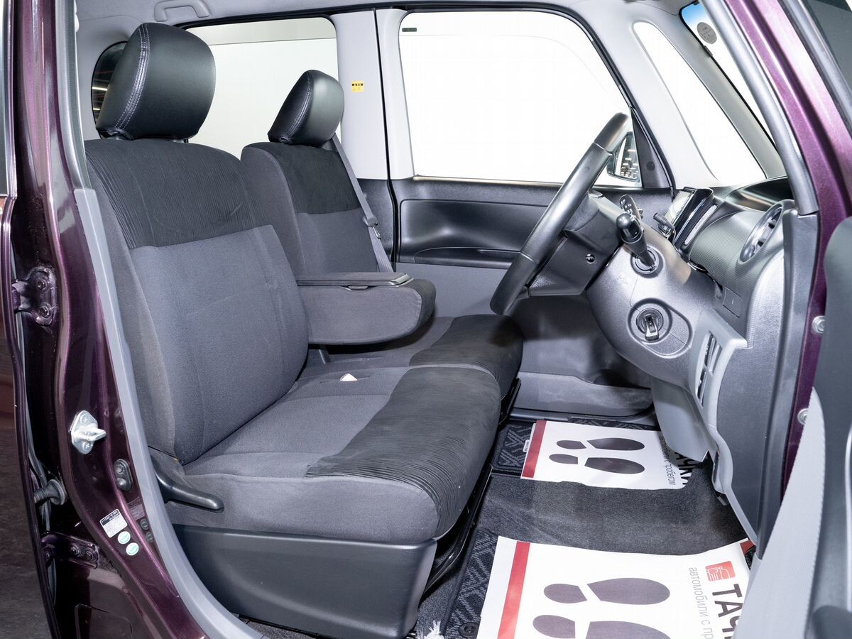 Daihatsu Tanto 2010 - фото автомобиля