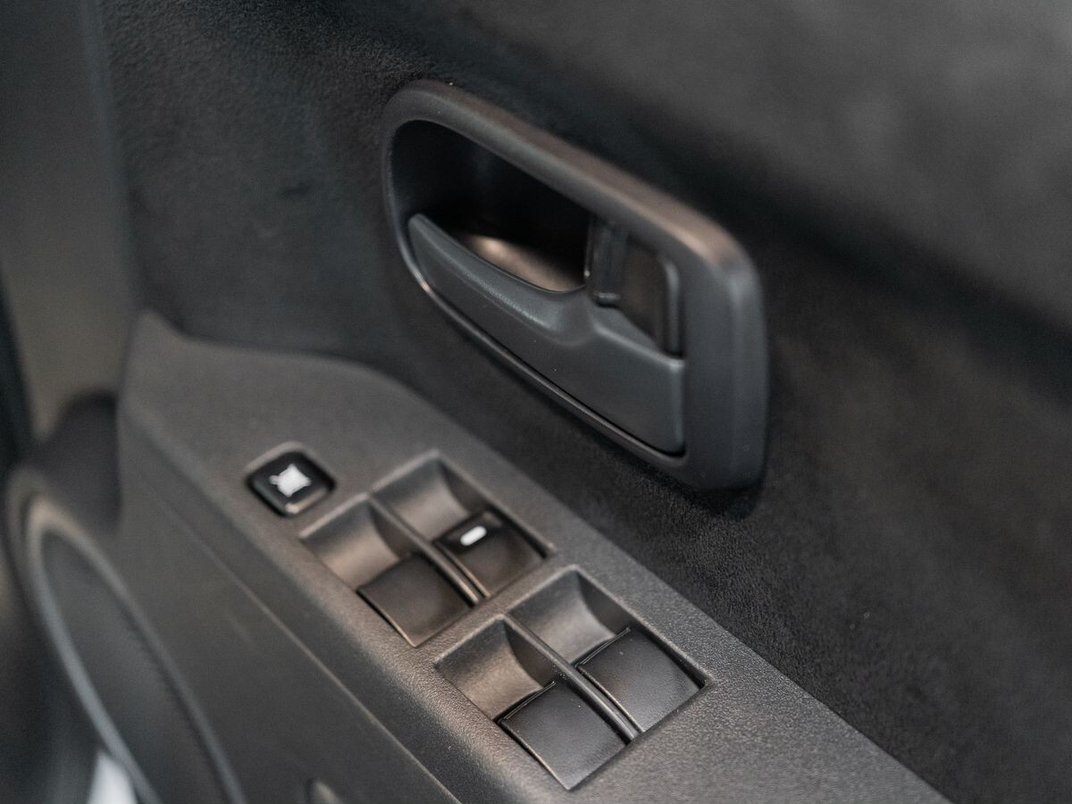 Mitsubishi Delica D:5 2015 - фото автомобиля