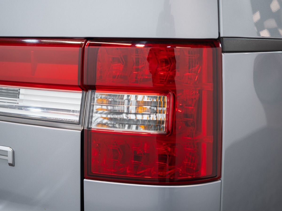 Mitsubishi Delica D:5 2015 - фото автомобиля