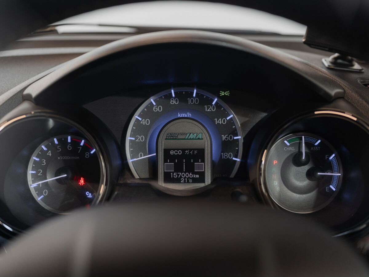 Honda Fit Shuttle 2011 - фото автомобиля