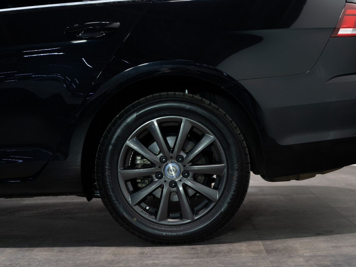 Volkswagen Golf 2018 - фото автомобиля