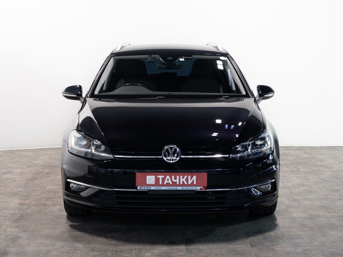 Volkswagen Golf 2018 - фото автомобиля