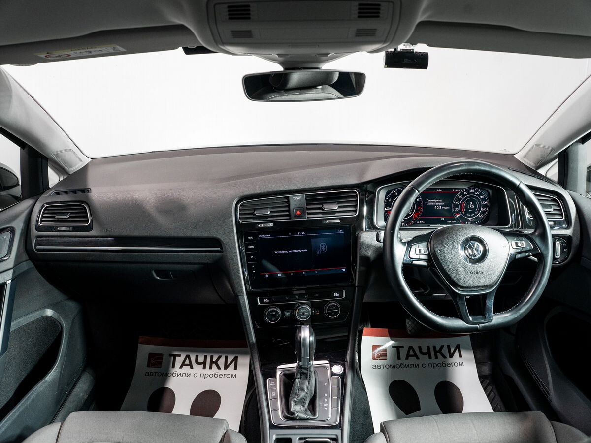 Volkswagen Golf 2018 - фото автомобиля