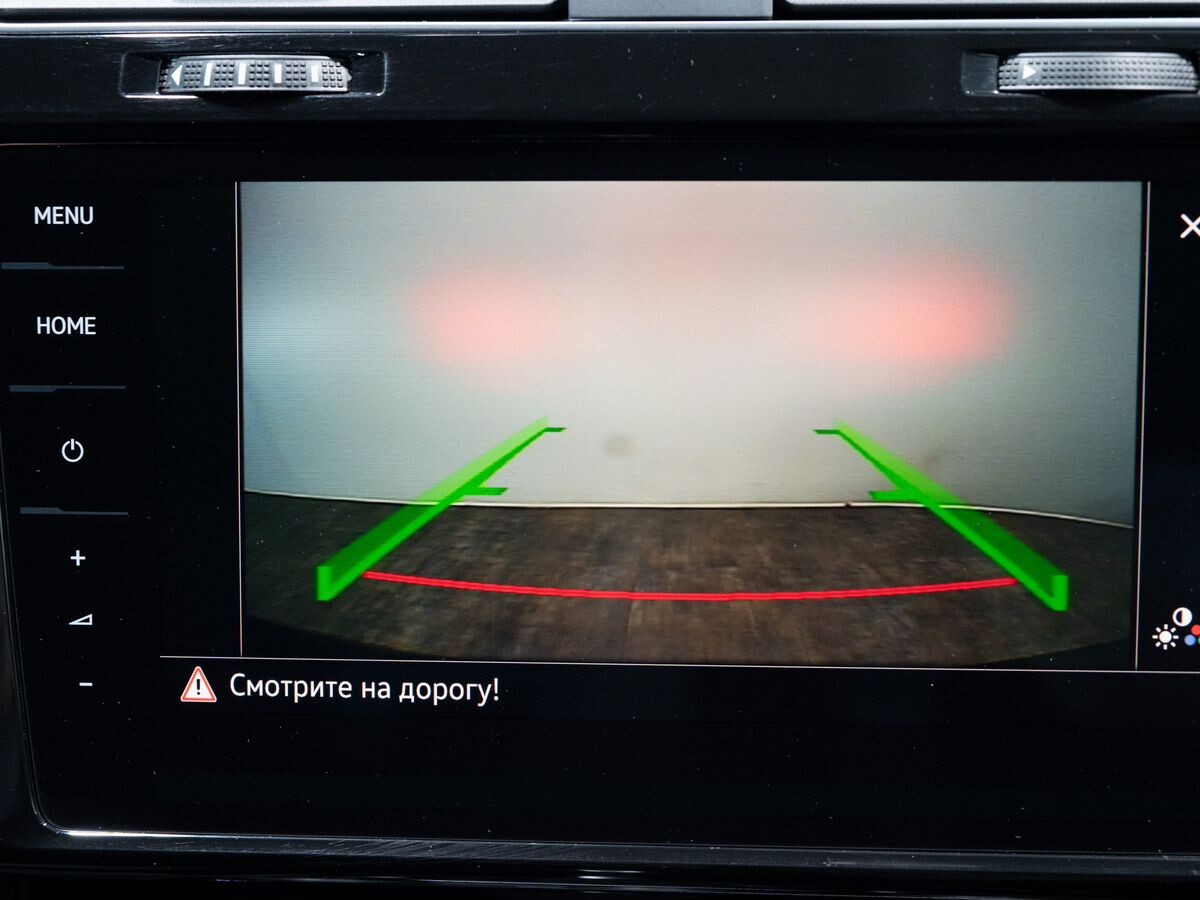 Volkswagen Golf 2018 - фото автомобиля