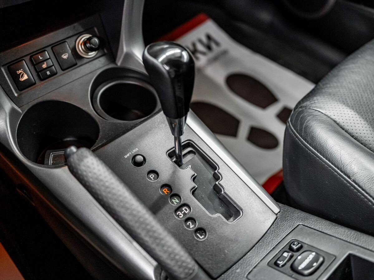 Toyota RAV4 2008 - фото автомобиля