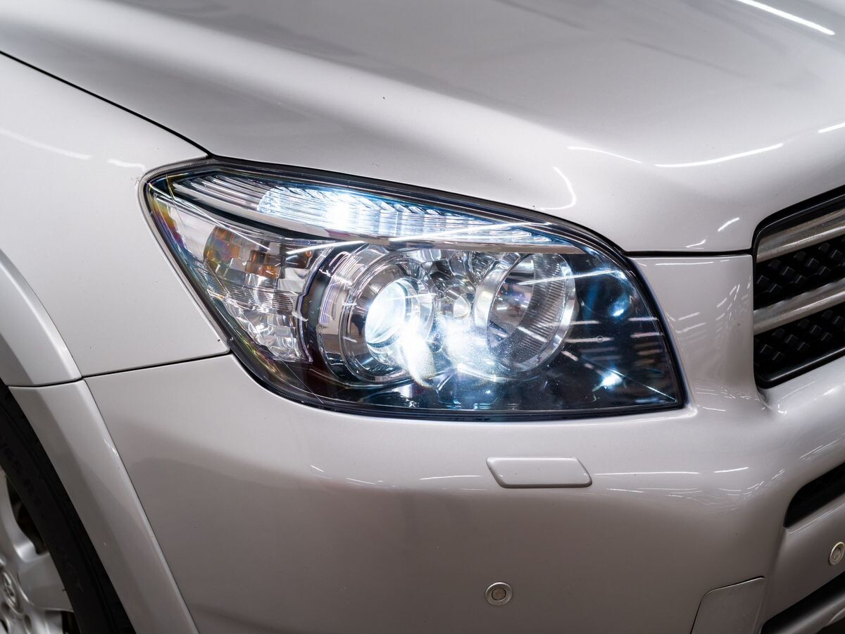 Toyota RAV4 2008 - фото автомобиля