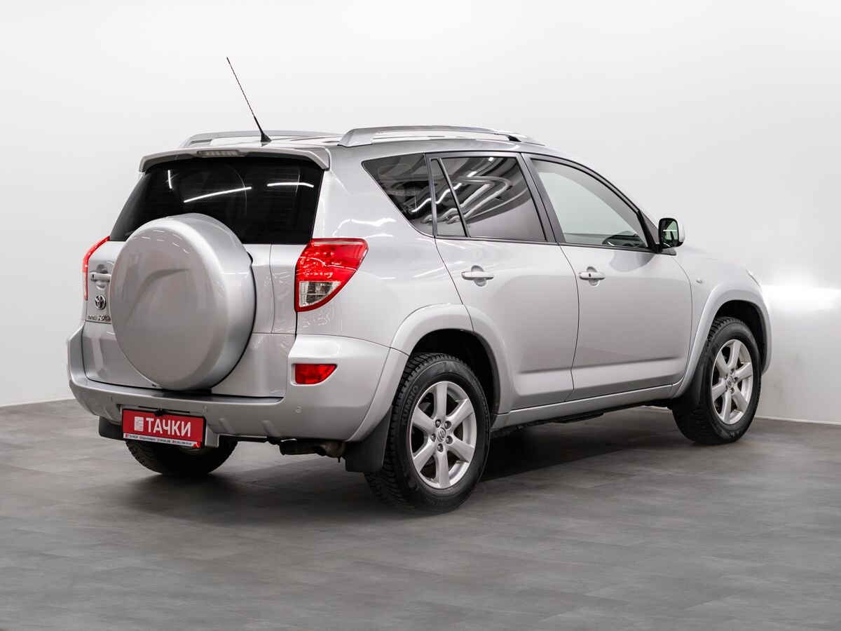 Toyota RAV4 2008 - фото автомобиля