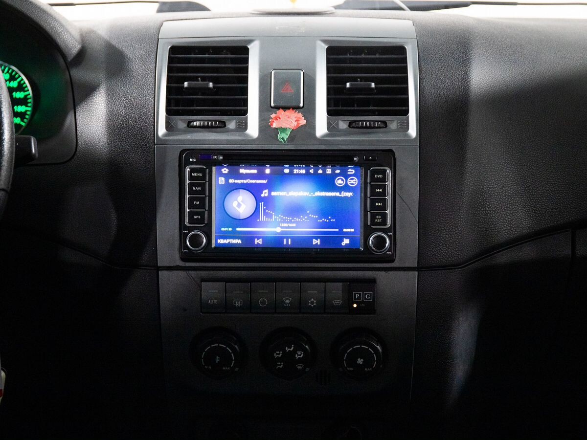 УАЗ Patriot 2015 - фото автомобиля