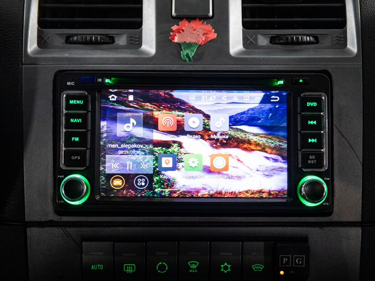 УАЗ Patriot 2015 - фото автомобиля