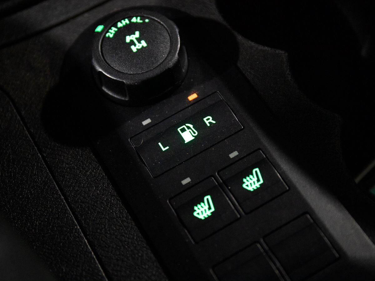 УАЗ Patriot 2015 - фото автомобиля