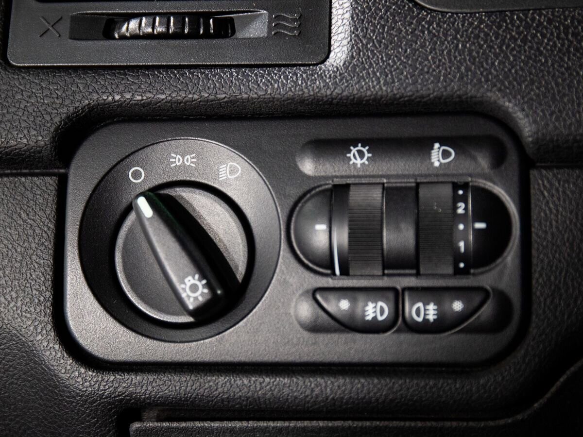 УАЗ Patriot 2015 - фото автомобиля