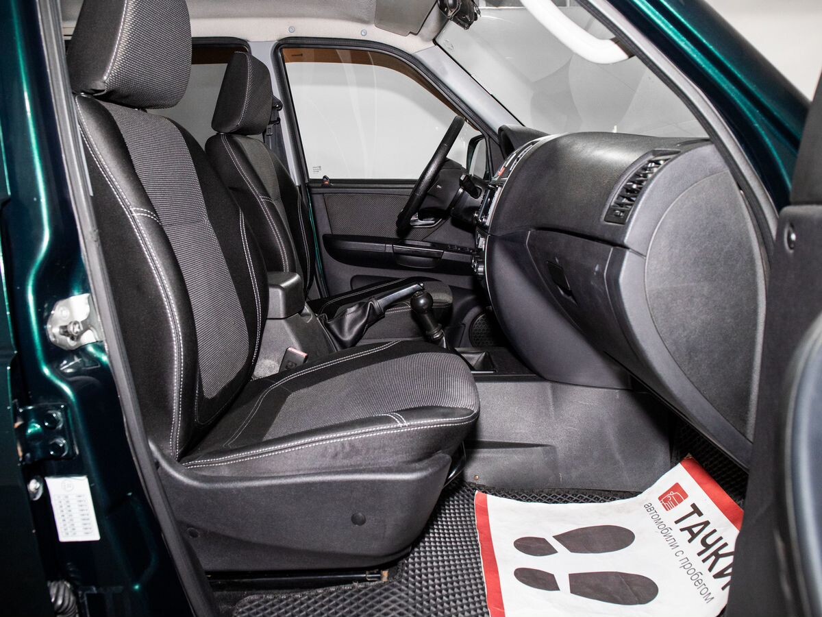 УАЗ Patriot 2015 - фото автомобиля