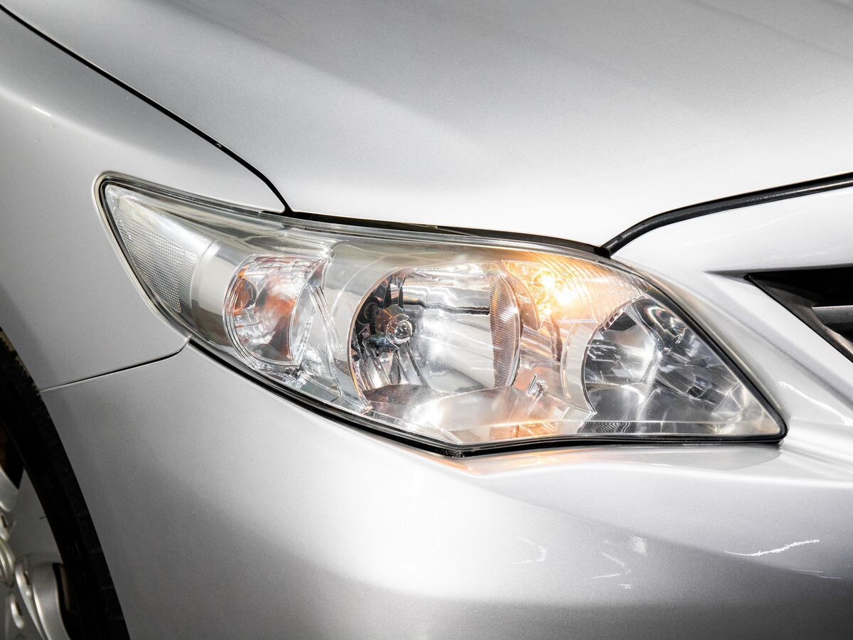 Toyota Corolla 2013 - фото автомобиля