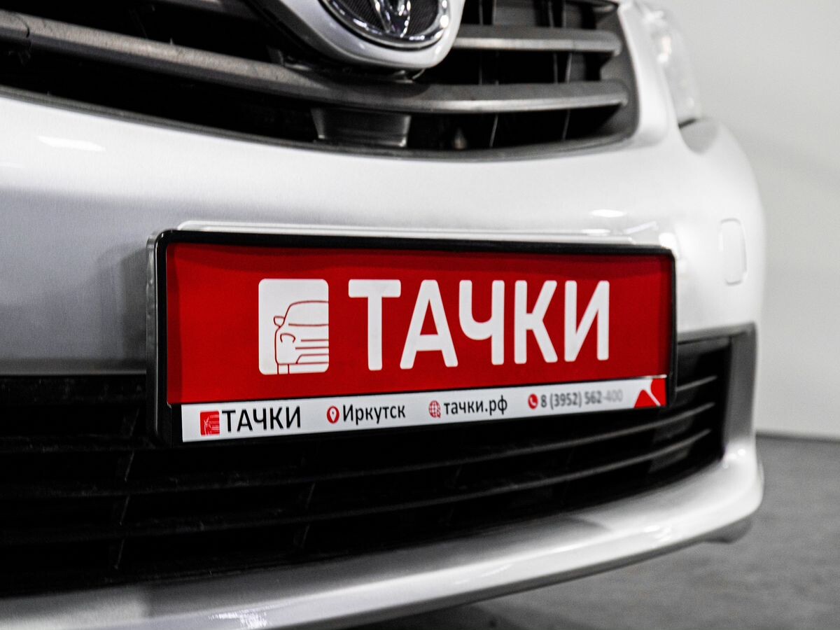 Toyota Corolla 2013 - фото автомобиля