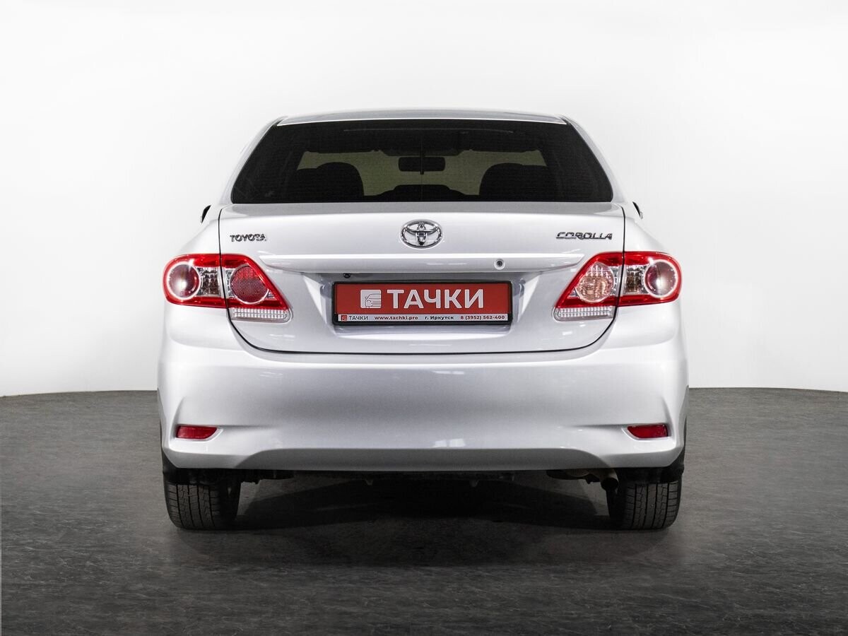 Toyota Corolla 2013 - фото автомобиля