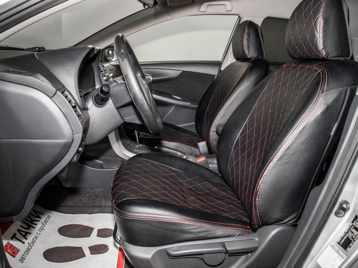 Toyota Corolla 2013 - фото автомобиля